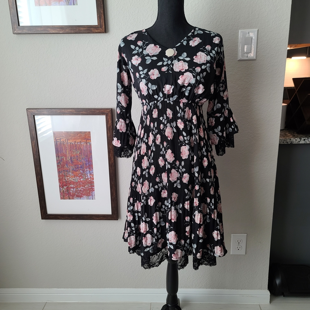 Chic Floral Black and Pink Midi Dress
